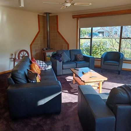 The Tigers Lair Accomadation Villa Mole Creek Bagian luar foto